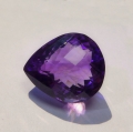 29.87 ct.  Schöner violetter 20.7 x 17.8 mm Amethyst Tropfen