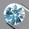 2.35 ct. VS! Bezaubernder 8.6 mm Brillantschliff Sky Blue Brasilien Topas