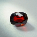 2.65ct.VS!  Klasse ovaler 8.3 x 6.4 mm Cushion Spessartin Granat