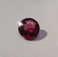 1.06 ct. Rot violetter runder 6.3 mm  Rhodolith Granat