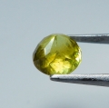 Bild 2 von 1.34 ct.  Natürlicher runder gelblich grüner 6 mm Titanit Sphen