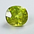 2.01 ct. Gelblich Grüner  7.6 x 6.9 mm Madagaskar Cushion Titanit Sphene