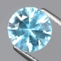 2.85 ct. VVS! Zauberhafter 8.9 mm Brillantschliff Sky Blue Brasilien Topas